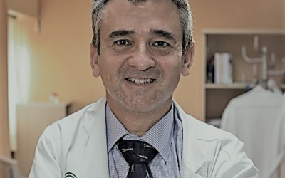 “Tenemos miedo de contagiarnos y de contagiar a los nuestros. El deseo de proteger nuestra salud y la de nuestras familias entra en conflicto con el deseo de ayudar a las personas que necesitan nuestra atención, que están viviendo situaciones muy duras” (Entrevista a Jaime Boceta. Médico de Cuidados Paliativos. 22/04/20)